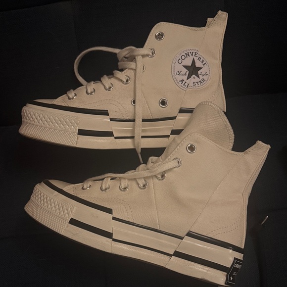 Converse Shoes - White platform converse